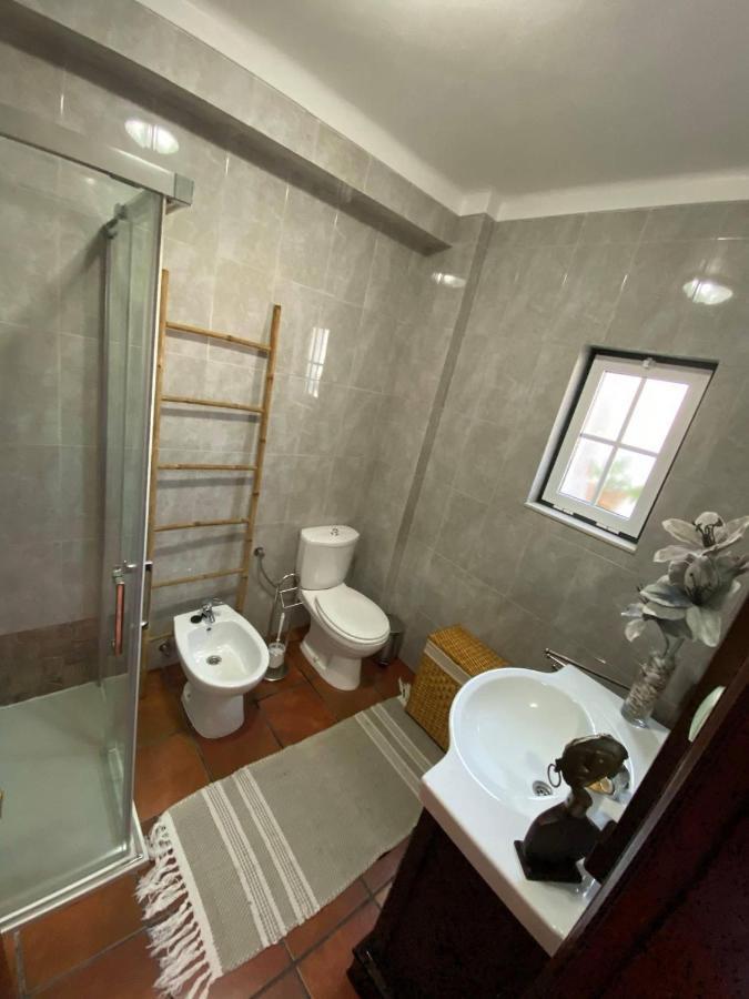 شقة Casa Da Muralha - Alojamento Local - كامبو مايور المظهر الخارجي الصورة